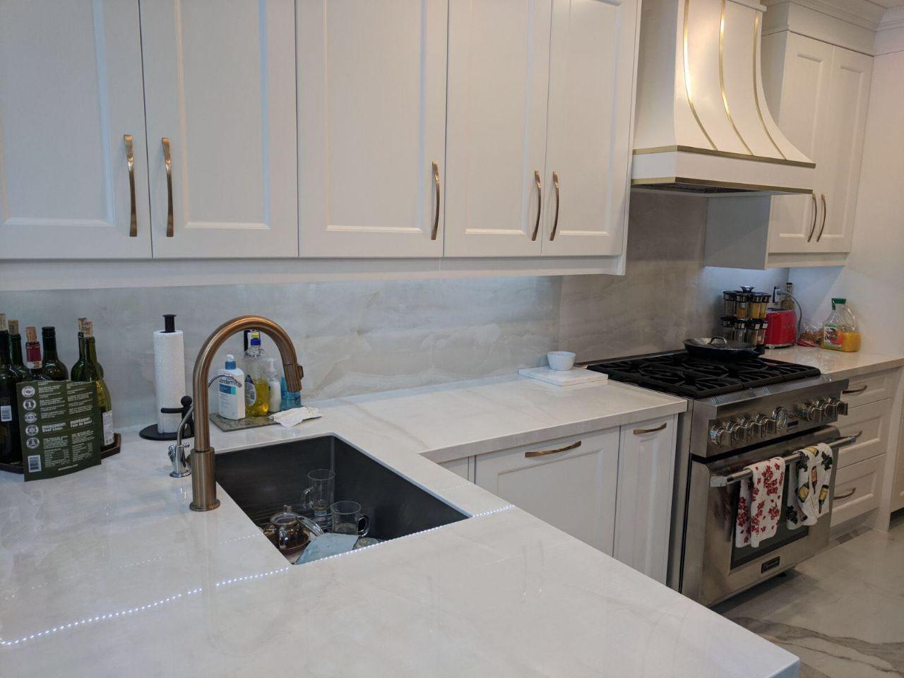 Kitchen Counter-top & Backsplash