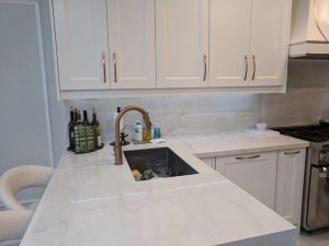 Kitchen Counter-top & Backsplash